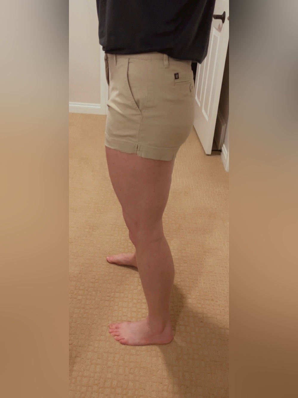 Khaki summer short. Bought in the USD. Awesome shorts. Size 5. Stretch